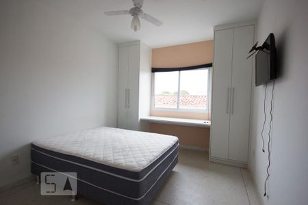Quarto com armários e tv de kitnet/studio para alugar com 1 quarto, 25m² em Jardim Chapadao, Campinas