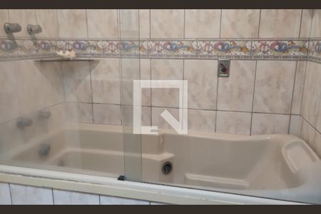 Apartamento para alugar com 107m², 3 quartos e 1 vaga Apartamento para alugar com 107m², 3 quartos e 1 vagaBanheiro