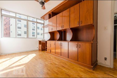 Quarto 02 de apartamento para alugar com 4 quartos, 145m² em Higienópolis, São Paulo