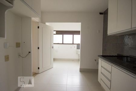 Apartamento à venda com 115m², 3 quartos e 2 vagasCozinha