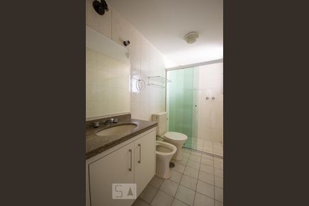 Apartamento à venda com 115m², 3 quartos e 2 vagasBanheiro comum