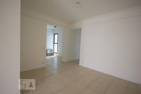 Sala, entrada para cozinha e quartos de apartamento à venda com 3 quartos, 115m² em Cambuí, Campinas