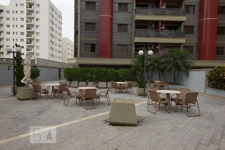 Apartamento à venda com 115m², 3 quartos e 2 vagasÁrea da piscina