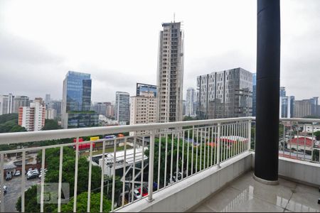 Apartamento para alugar com 78m², 1 quarto e 1 vagaVaranda