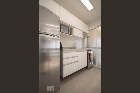 Cozinha de apartamento para alugar com 1 quarto, 50m² em Vila Cordeiro, São Paulo