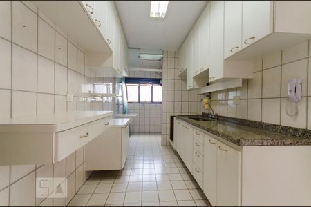 Apartamento para alugar com 91m², 3 quartos e 2 vagasCozinha