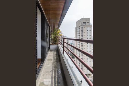 Apartamento à venda com 250m², 3 quartos e 3 vagas Apartamento à venda com 250m², 3 quartos e 3 vagasVaranda da Suite 2