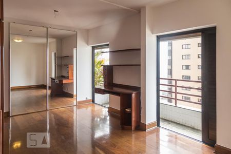 Apartamento à venda com 250m², 3 quartos e 3 vagas Apartamento à venda com 250m², 3 quartos e 3 vagasSuite 2