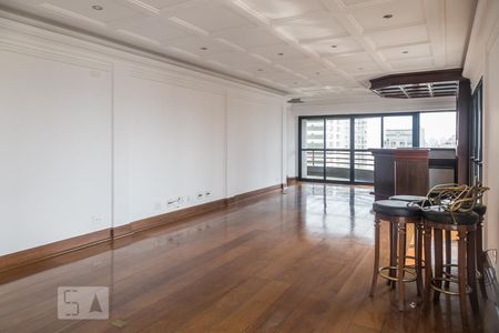 Apartamento à venda com 250m², 3 quartos e 3 vagas Apartamento à venda com 250m², 3 quartos e 3 vagasSala