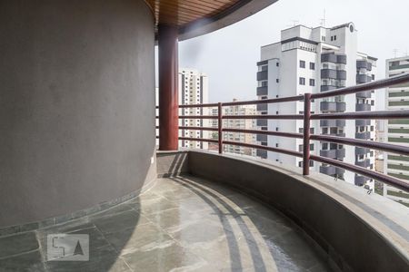 Apartamento à venda com 250m², 3 quartos e 3 vagas Apartamento à venda com 250m², 3 quartos e 3 vagasVaranda