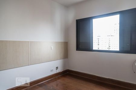 Apartamento à venda com 250m², 3 quartos e 3 vagas Apartamento à venda com 250m², 3 quartos e 3 vagasSuite 3