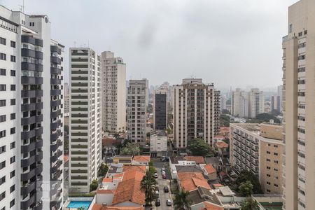 Apartamento à venda com 250m², 3 quartos e 3 vagas Apartamento à venda com 250m², 3 quartos e 3 vagasVista