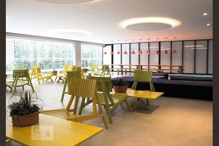 Apartamento para alugar com 50m², 1 quarto e 1 vagaSalão festa