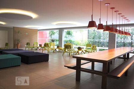 Apartamento para alugar com 50m², 1 quarto e 1 vagaSalão festa