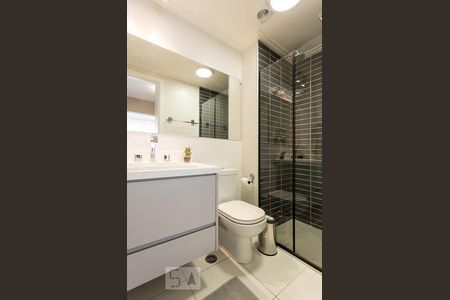 Banheiro de apartamento à venda com 1 quarto, 34m² em Vila Nova Conceição, São Paulo