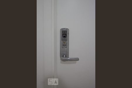 Apartamento à venda com 47m², 1 quarto e 1 vaga Apartamento à venda com 47m², 1 quarto e 1 vagaPorta com fechadura biométrica