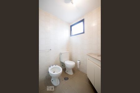 Wc Suíte de apartamento para alugar com 3 quartos, 200m² em Jardim Europa, São Paulo