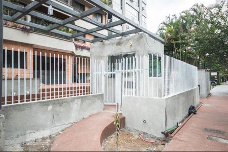 Apartamento para alugar com 200m², 3 quartos e 3 vagasFachada