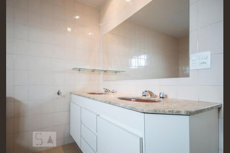 Apartamento para alugar com 200m², 3 quartos e 3 vagasWc Suíte