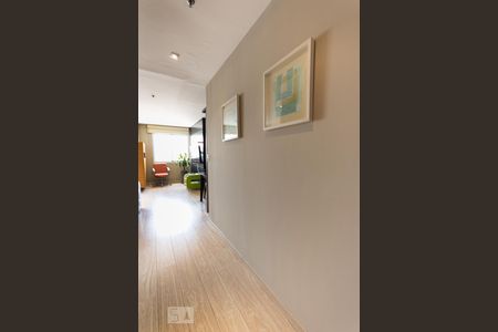 Corredor Sala de apartamento à venda com 1 quarto, 50m² em Vila Olímpia, São Paulo