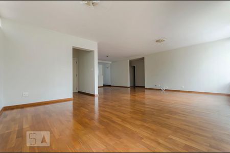 Sala de apartamento para alugar com 3 quartos, 168m² em Cerqueira César, São Paulo