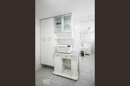 Cozinha de apartamento à venda com 2 quartos, 85m² em Vila Nova Conceição, São Paulo