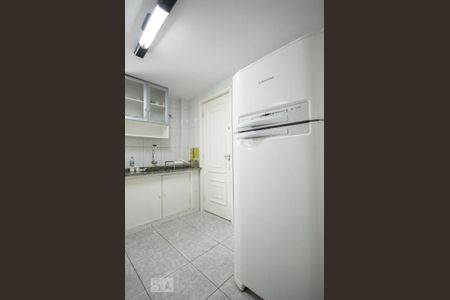 Cozinha de apartamento à venda com 2 quartos, 85m² em Vila Nova Conceição, São Paulo