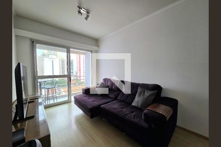 Sala de apartamento para alugar com 3 quartos, 78m² em Vila Olímpia, São Paulo