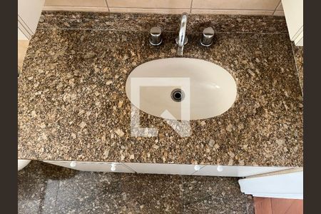 Apartamento à venda com 109m², 3 quartos e 2 vagasBanheiro