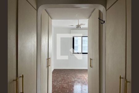 Apartamento à venda com 109m², 3 quartos e 2 vagasBanheiro da Suíte