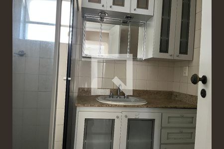 Apartamento à venda com 109m², 3 quartos e 2 vagasBanheiro da Suíte