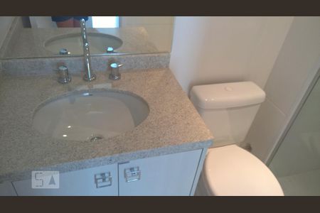 Apartamento para alugar com 50m², 1 quarto e 1 vagaBanheiro com metais, espelho e box