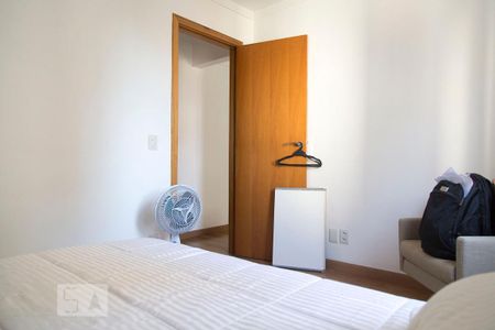 Quarto 1 de apartamento para alugar com 2 quartos, 56m² em Vila Mariana, São Paulo