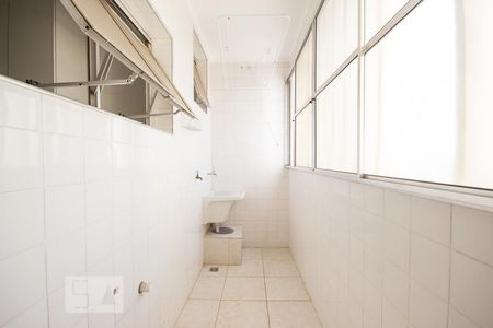 Área de serviço de apartamento para alugar com 1 quarto, 60m² em Botafogo, Campinas
