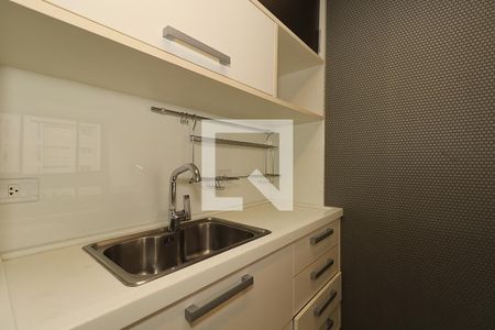 Cozinha de apartamento para alugar com 1 quarto, 40m² em Vila Madalena, São Paulo