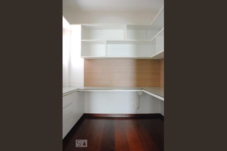 home office de apartamento à venda com 3 quartos, 143m² em Cambuí, Campinas