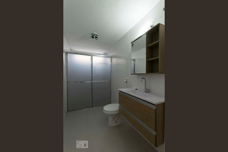 Apartamento para alugar com 118m², 3 quartos e sem vagaBanheiro