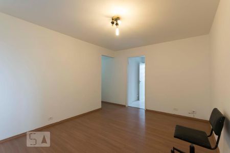 Apartamento para alugar com 118m², 3 quartos e sem vagaSala