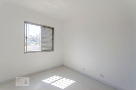 Apartamento para alugar com 58m², 2 quartos e 1 vagaQuarto 02