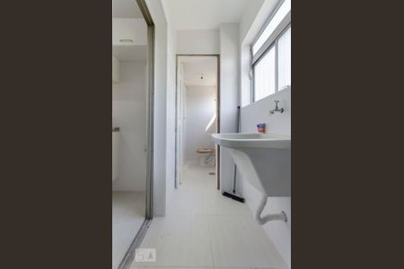 Apartamento para alugar com 58m², 2 quartos e 1 vagaArea de serviço