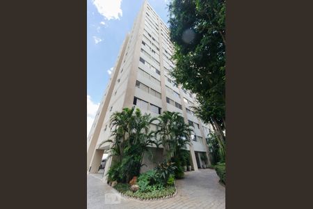 Apartamento para alugar com 115m², 3 quartos e 1 vagaFachada