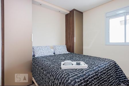 Suite com cama box queen de apartamento para alugar com 1 quarto, 51m² em Parque Colonial, São Paulo