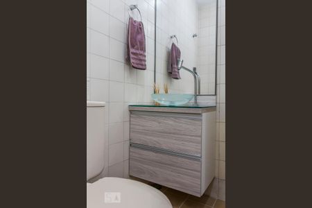 Banheiro de apartamento para alugar com 1 quarto, 30m² em Jardim Paulista, São Paulo