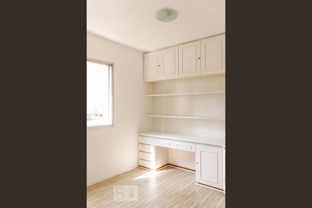 Apartamento para alugar com 86m², 3 quartos e 1 vaga Apartamento para alugar com 86m², 3 quartos e 1 vagaQuarto 3