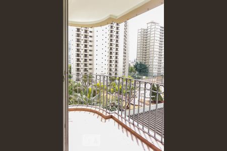 Apartamento para alugar com 86m², 3 quartos e 1 vaga Apartamento para alugar com 86m², 3 quartos e 1 vagaVaranda