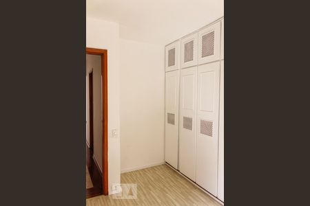 Apartamento para alugar com 86m², 3 quartos e 1 vaga Apartamento para alugar com 86m², 3 quartos e 1 vagaQuarto 1