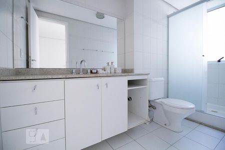 Banheiro Suite de apartamento para alugar com 1 quarto, 50m² em Vila Mariana, São Paulo