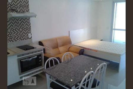 Sala e quarto  de kitnet/studio para alugar com 1 quarto, 35m² em Vila Gomes Cardim, São Paulo