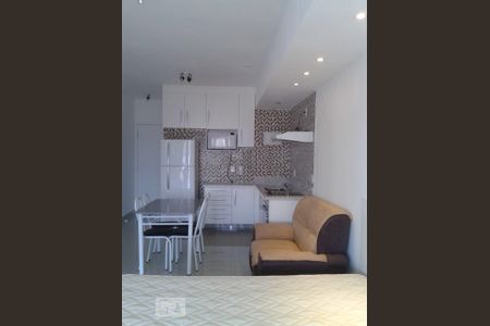 Quarto e sala  de kitnet/studio para alugar com 1 quarto, 35m² em Vila Gomes Cardim, São Paulo