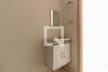 Banheiro de kitnet/studio para alugar com 1 quarto, 38m² em Cerqueira César, São Paulo